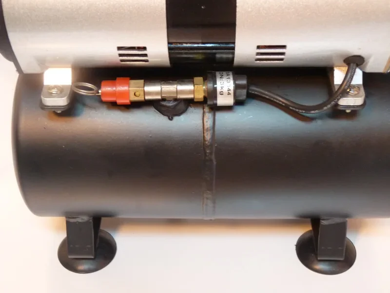 AS196 ミニエアブラシコンプレッサーキットデュアルアクシ - Airbrush Kit With Mini Compressor のレビューと価格